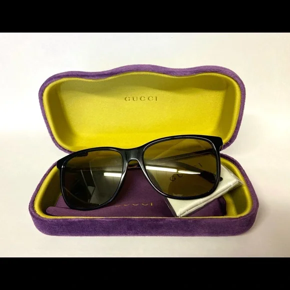 GUCCI SUNGLASSES - Picture 4 of 5